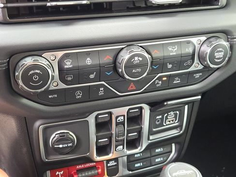 New 2026 Jeep Gladiator Mojave AWD/4WD image 25
