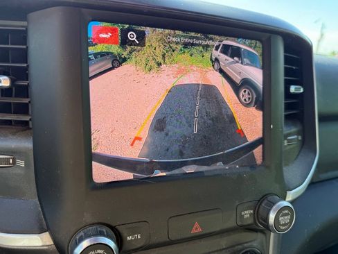 Used 2022 RAM 1500 Big Horn AWD/4WD image 45