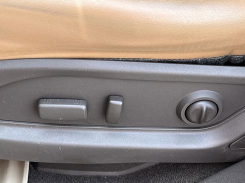 Used 2015 Buick Enclave Premium image 19