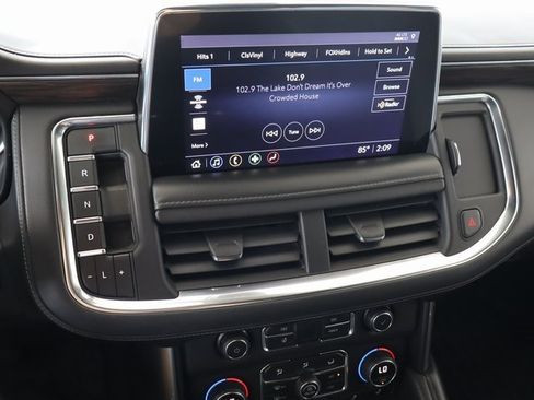 Used 2021 Chevrolet Suburban LT image 30