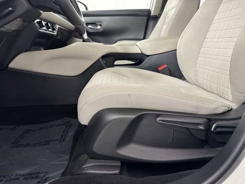 Used 2023 Honda HR-V LX image 22