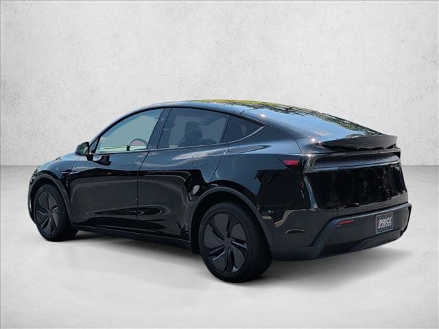 Used 2026 Tesla Model Y 2WD image 7