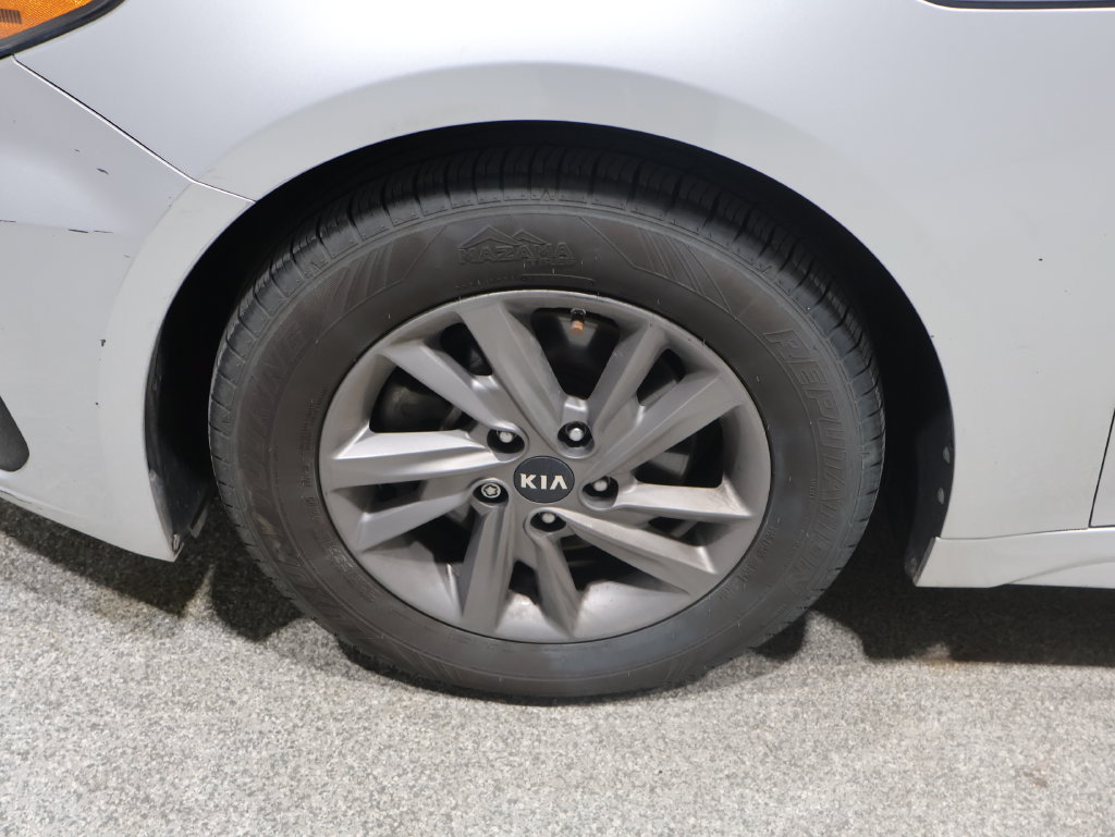 Used 2020 Kia Optima LX FWD image 8