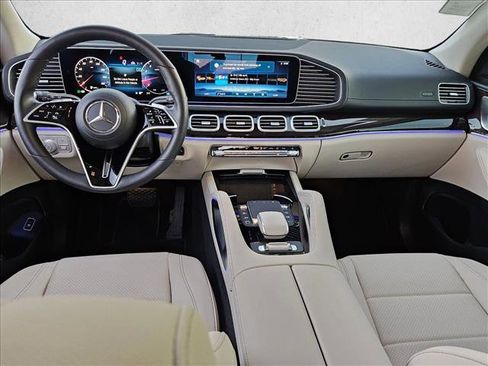 Used 2026 Mercedes-Benz GLS 450 4MATIC image 19