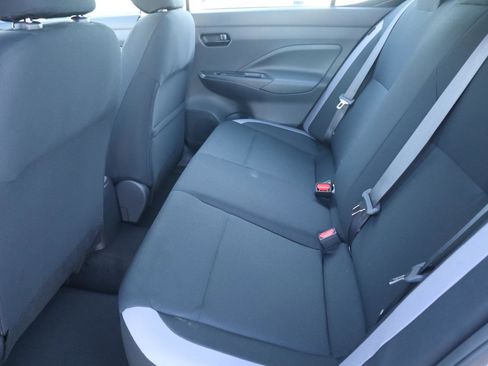 Used 2025 Nissan Versa S w/ Trunk Package image 29