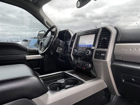 Used 2020 Ford F250 Lariat w/ Lariat Value Package AWD/4WD image 8