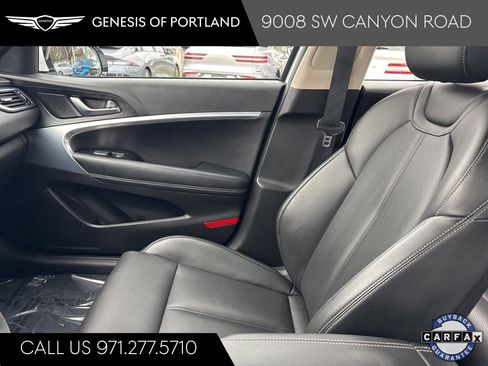 Used 2023 Genesis G70 2.0T image 25