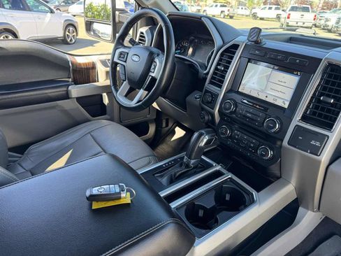 Used 2018 Ford F150 Lariat image 14