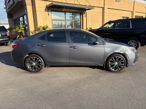 Used 2015 Toyota Corolla S image 3