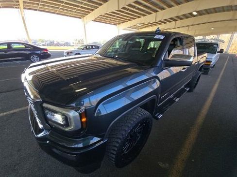 Used 2017 GMC Sierra 1500 Denali image 1