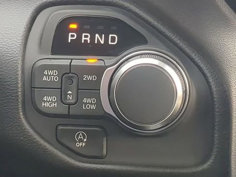 New 2026 RAM 1500 4x4 Crew Cab image 29