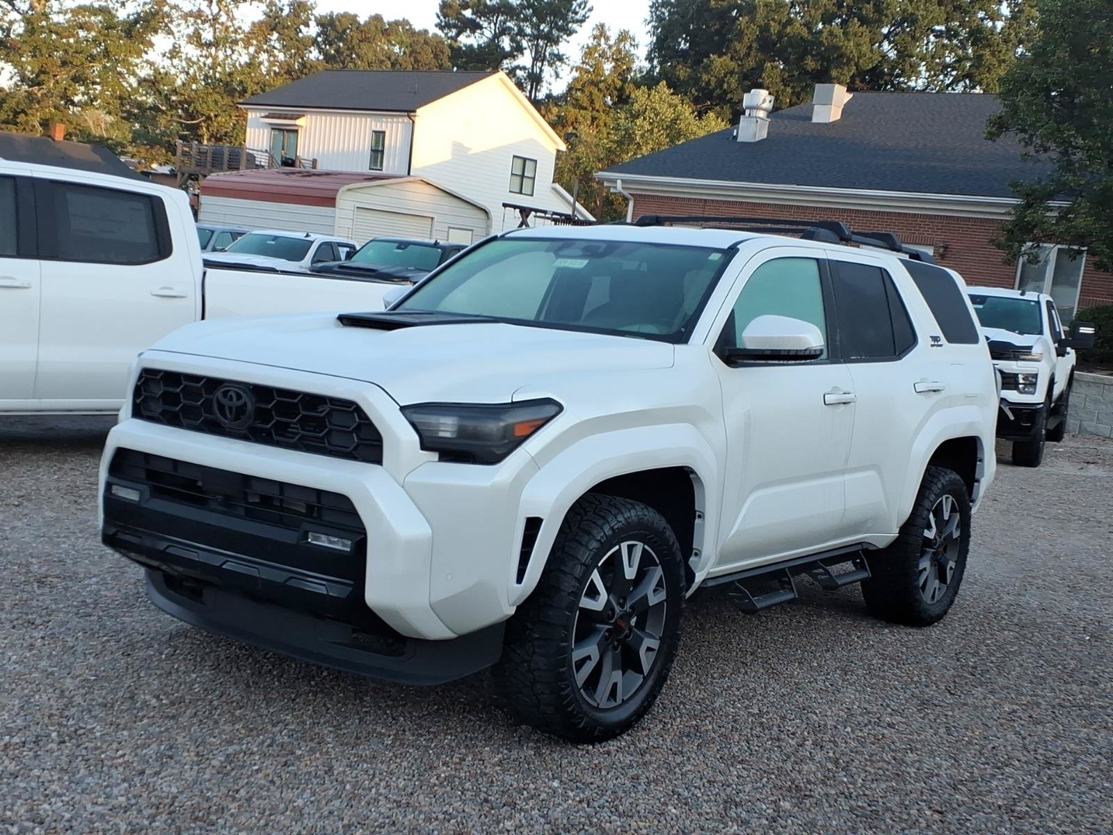 Used 2025 Toyota 4Runner TRD Sport AWD/4WD image 3