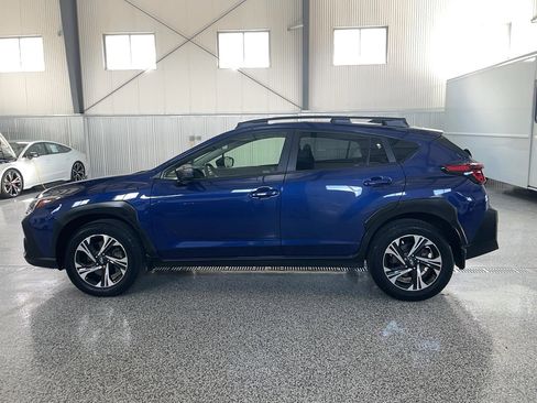 Used 2024 Subaru Crosstrek 2.0i Premium image 5