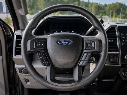 Used 2018 Ford F150 XLT AWD/4WD image 12