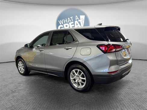 Used 2023 Chevrolet Equinox LT image 6
