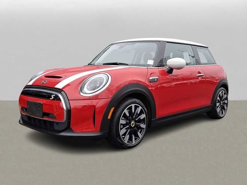 Certified 2024 MINI Cooper SE image 1