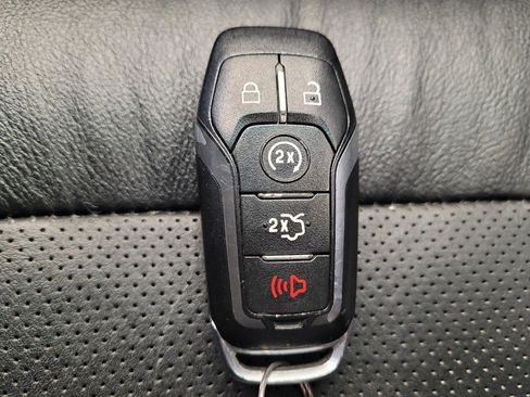 Used 2016 Ford Explorer Sport image 32