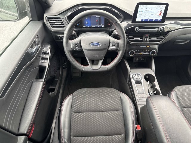 Used 2025 Ford Escape ST-Line AWD/4WD image 5