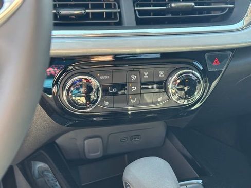 New 2026 Chevrolet Trax LT w/ Driver Confidence Package FWD image 10