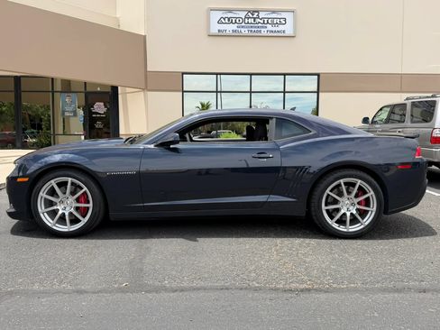 Used 2014 Chevrolet Camaro SS w/ SS Performance Package RWD image 6