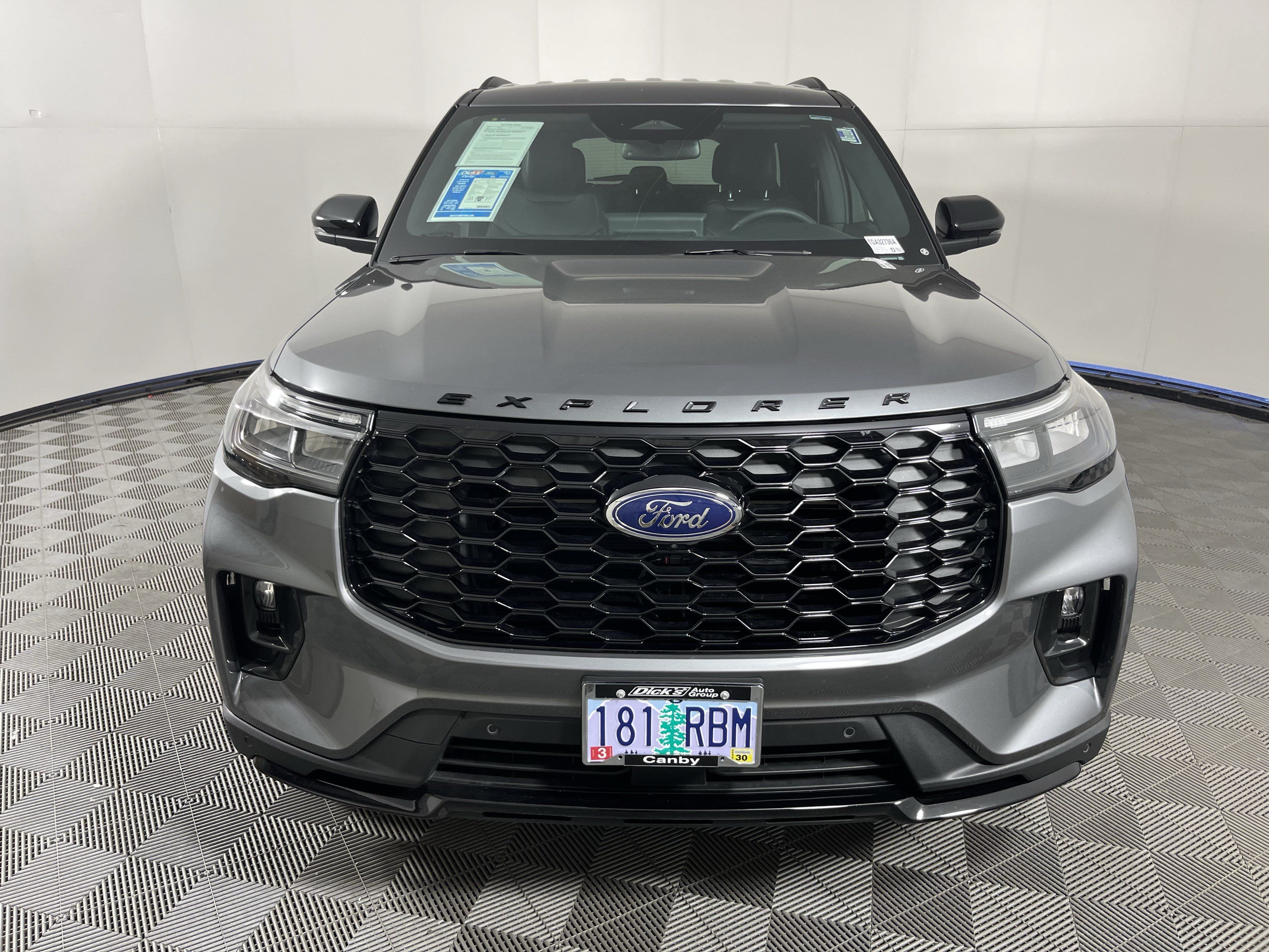 Used 2026 Ford Explorer ST-Line w/ ST-Line Street Pack AWD/4WD image 8