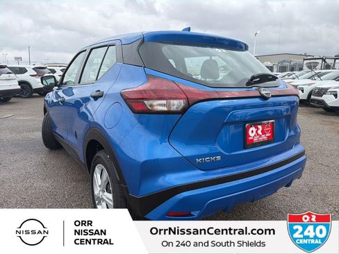 New 2025 Nissan Kicks Play S FWD image 3