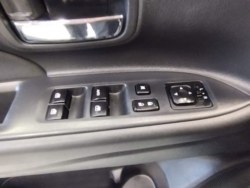 Used 2018 Mitsubishi Outlander ES AWD/4WD image 22