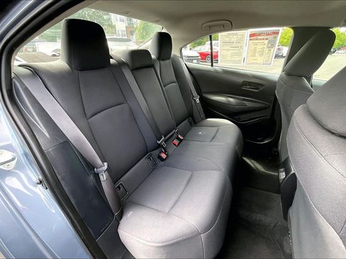 Used 2025 Toyota Corolla LE FWD image 25