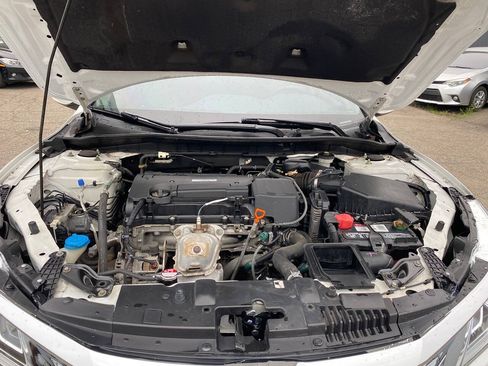 Used 2017 Honda Accord LX image 29