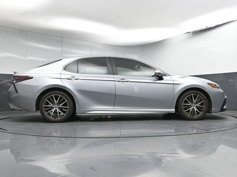 Certified 2024 Toyota Camry SE image 25