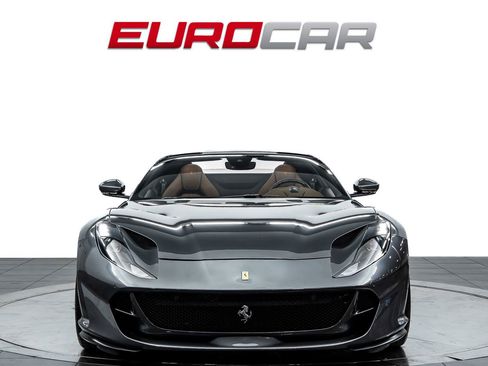 Used 2022 Ferrari 812 GTS image 10