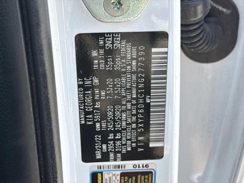 Used 2022 Kia Telluride S AWD/4WD image 30