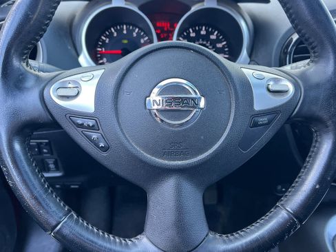 Used 2015 Nissan Juke SV w/ Technology Package image 24