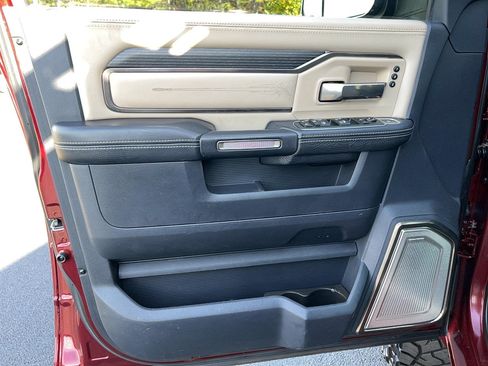 Used 2019 RAM 2500 Limited image 15