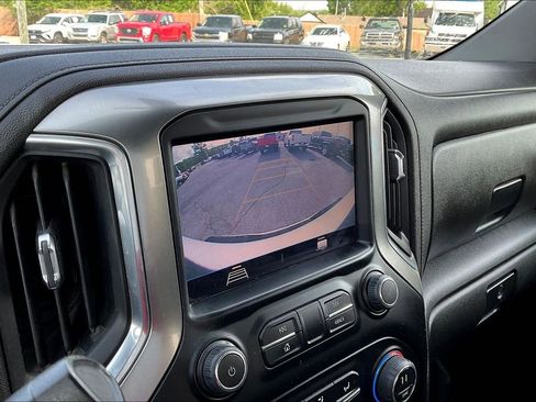 Used 2023 Chevrolet Silverado 2500 LT w/ Convenience Package image 22