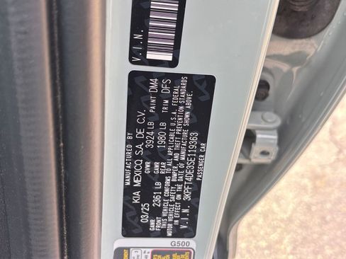 Used 2025 Kia K4 LXS image 31