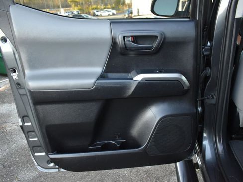 Used 2019 Toyota Tacoma SR5 image 37