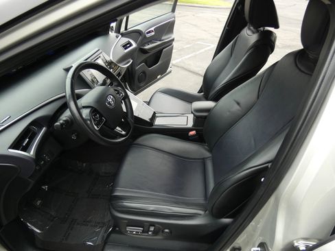 Used 2019 Toyota Mirai image 56