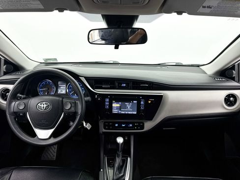 Used 2017 Toyota Corolla LE w/ Carpet Mat Package (TMS) FWD image 16