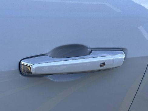 New 2026 GMC Acadia Denali w/ Super Cruise Package image 16