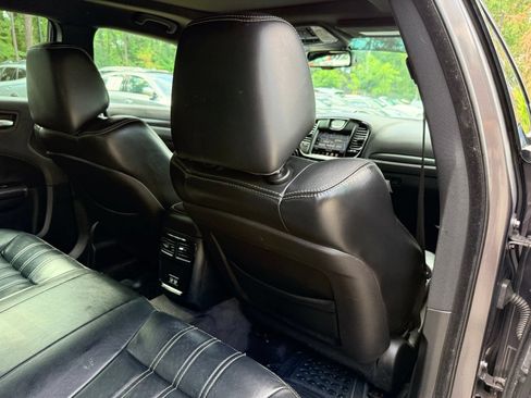 Used 2015 Chrysler 300 S RWD image 23