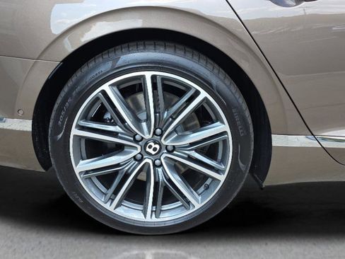 New 2026 Bentley Flying Spur Base image 14