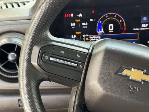 Used 2026 Chevrolet Colorado W/T RWD image 28