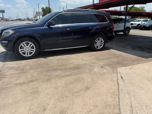 Used 2013 Mercedes-Benz GL 450 4MATIC image 4