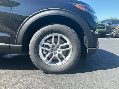 New 2026 Ford Explorer Active AWD/4WD image 10