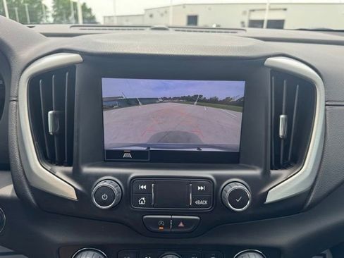Certified 2023 GMC Terrain SLE w/ Driver Convenience Package AWD/4WD image 13