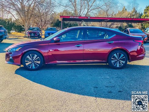 Used 2021 Nissan Altima 2.5 SV image 5