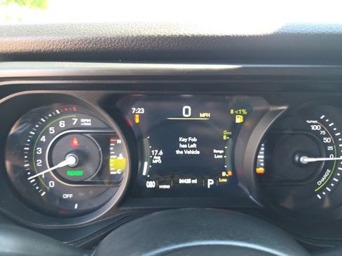 Used 2024 Jeep Wrangler Unlimited AWD/4WD image 9
