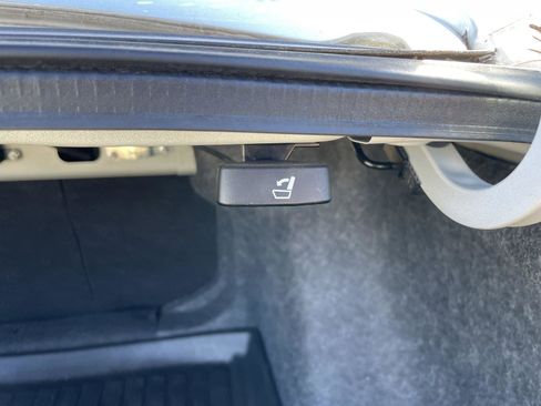 Used 2019 Honda Insight Touring image 38