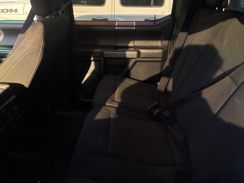 Used 2019 Ford F150 XLT w/ Equipment Group 302A Luxury AWD/4WD image 6